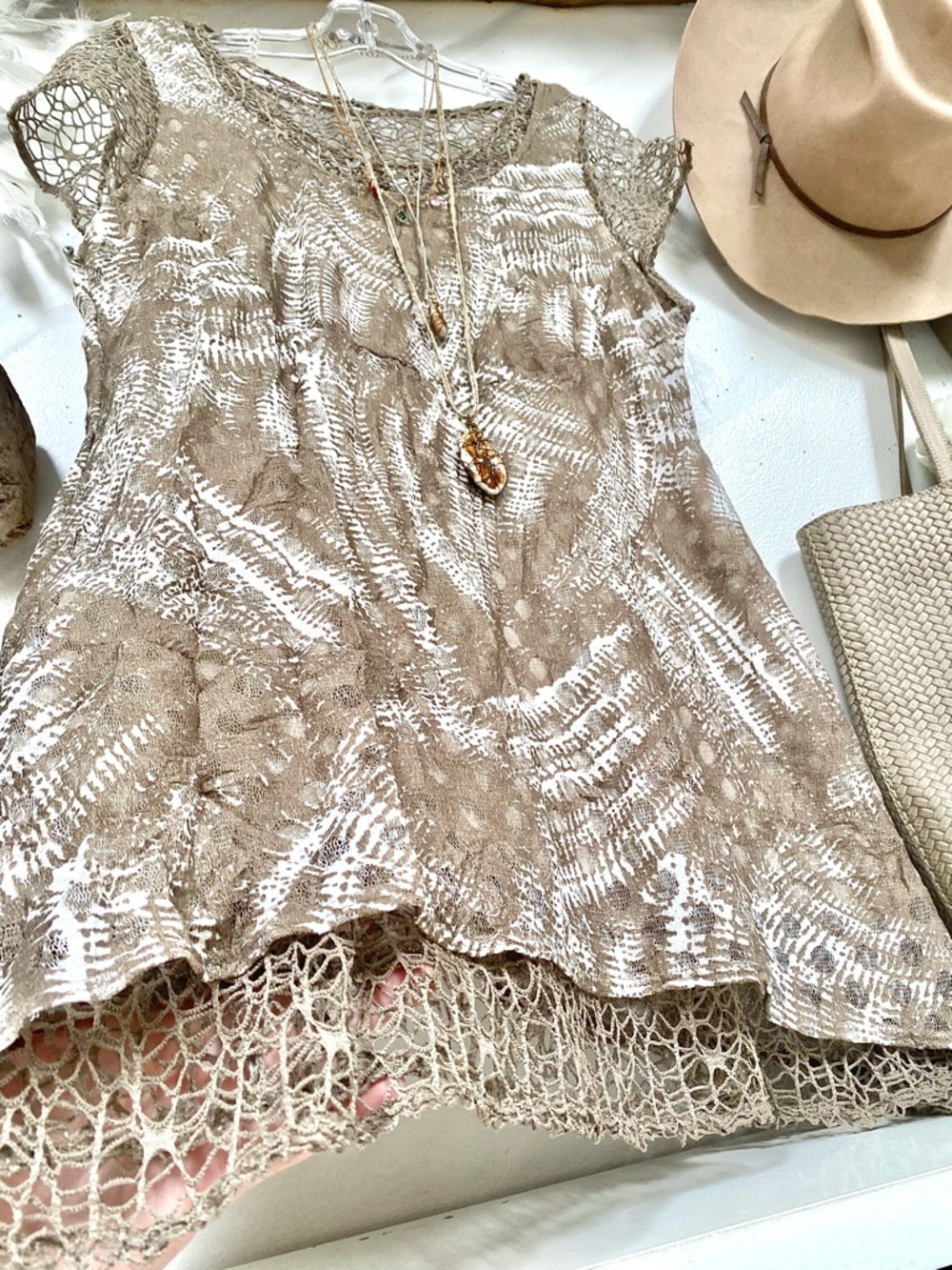 Mesh semi sheer boho tunic blouse w shabby chic resort vacay botanical vibe